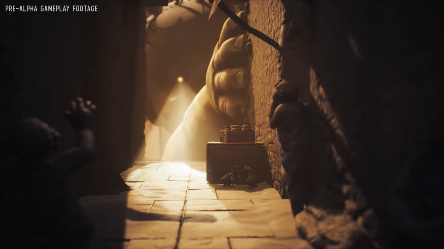 Schau dir 18 Minuten beunruhigendes Little Nightmares 3 Co-Op Gameplay an